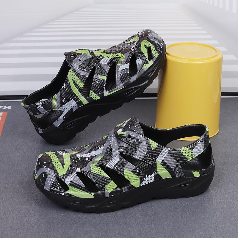 Sandal Lelaki Stok Tempatan Baharu Sandal Luar Bertapak Tebal Lembut Kasut Mendaki Sukan Kasual Flip NORMAL CUTTING Warna HITAM HIELA UKURAN 40-45